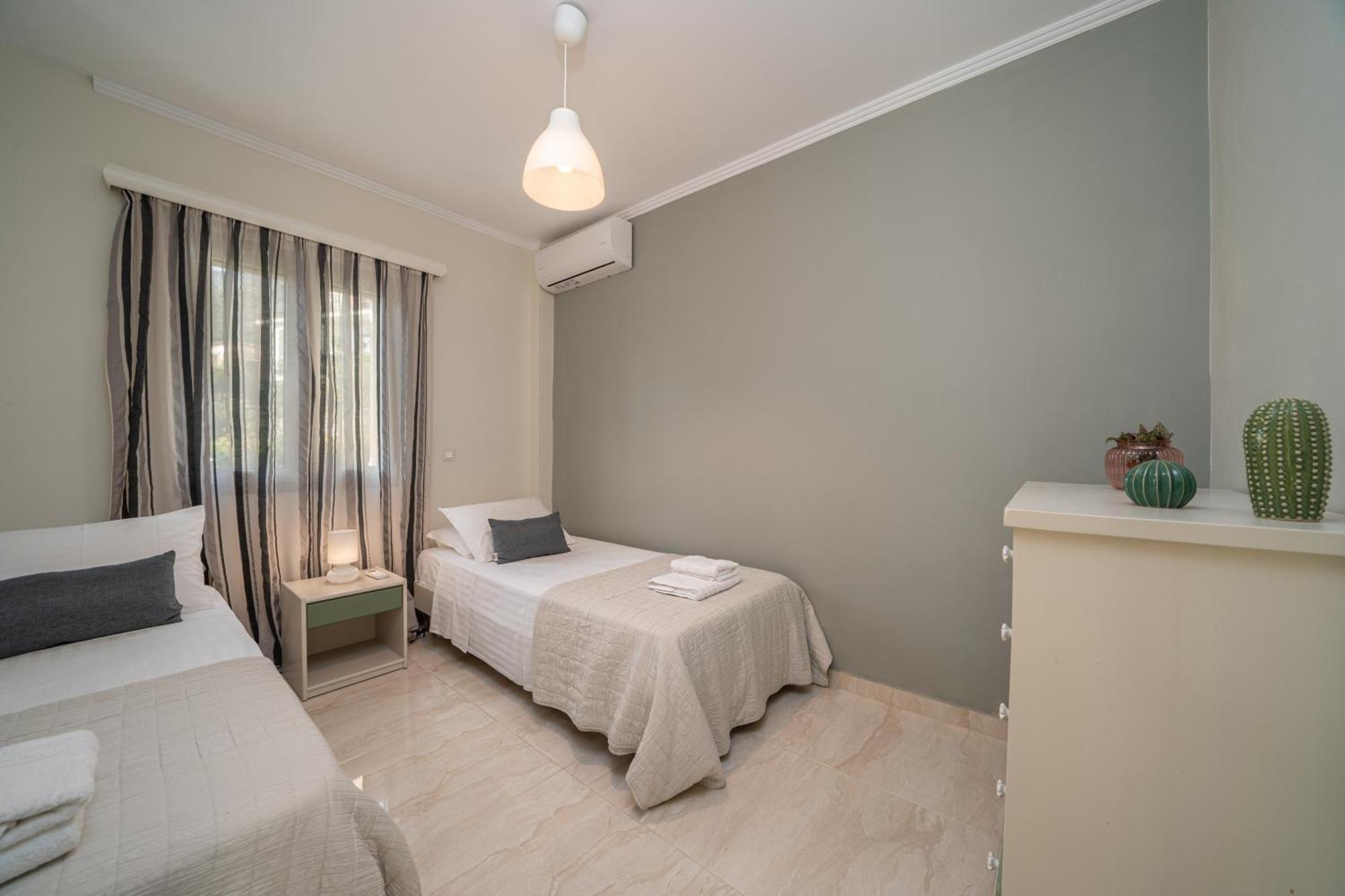 Lourdas Bay View Simotata Exterior photo